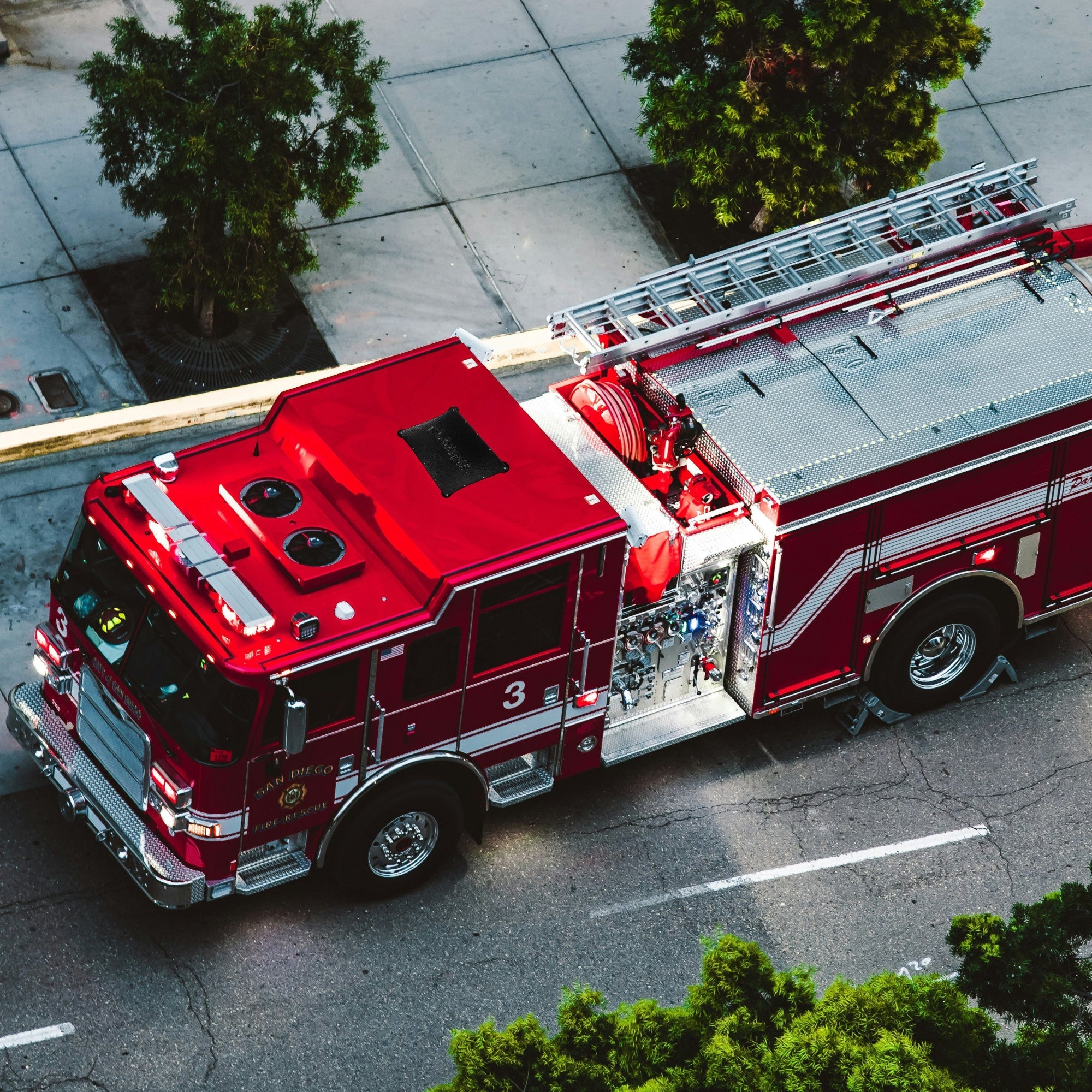 First responders (екстрені служби та рятувальні підрозділи)