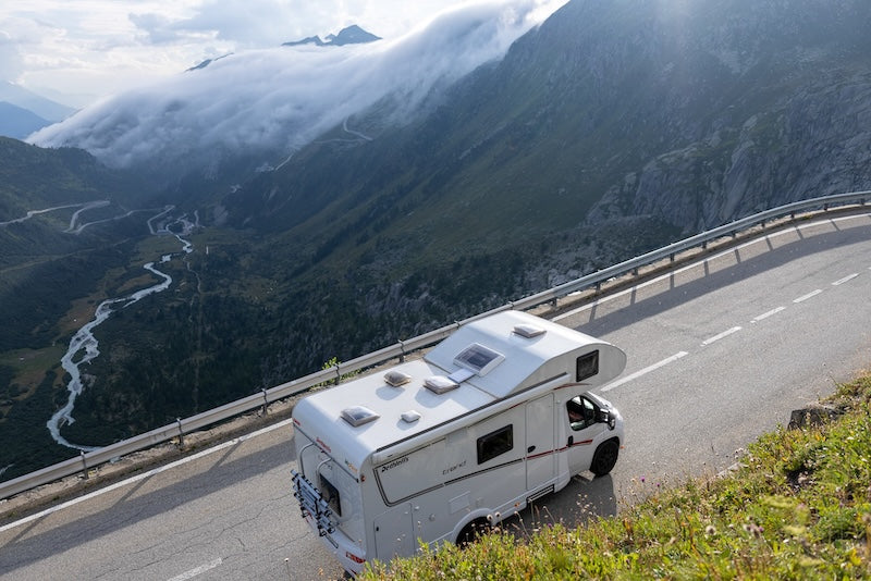 Монтаж адаптації Starlink на авто