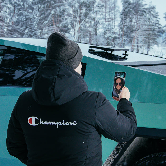 Adaptis MiniKit set: Starlink Mini terminal + Car case + 12-24V adapter