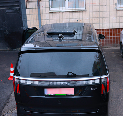 Zeekr 009