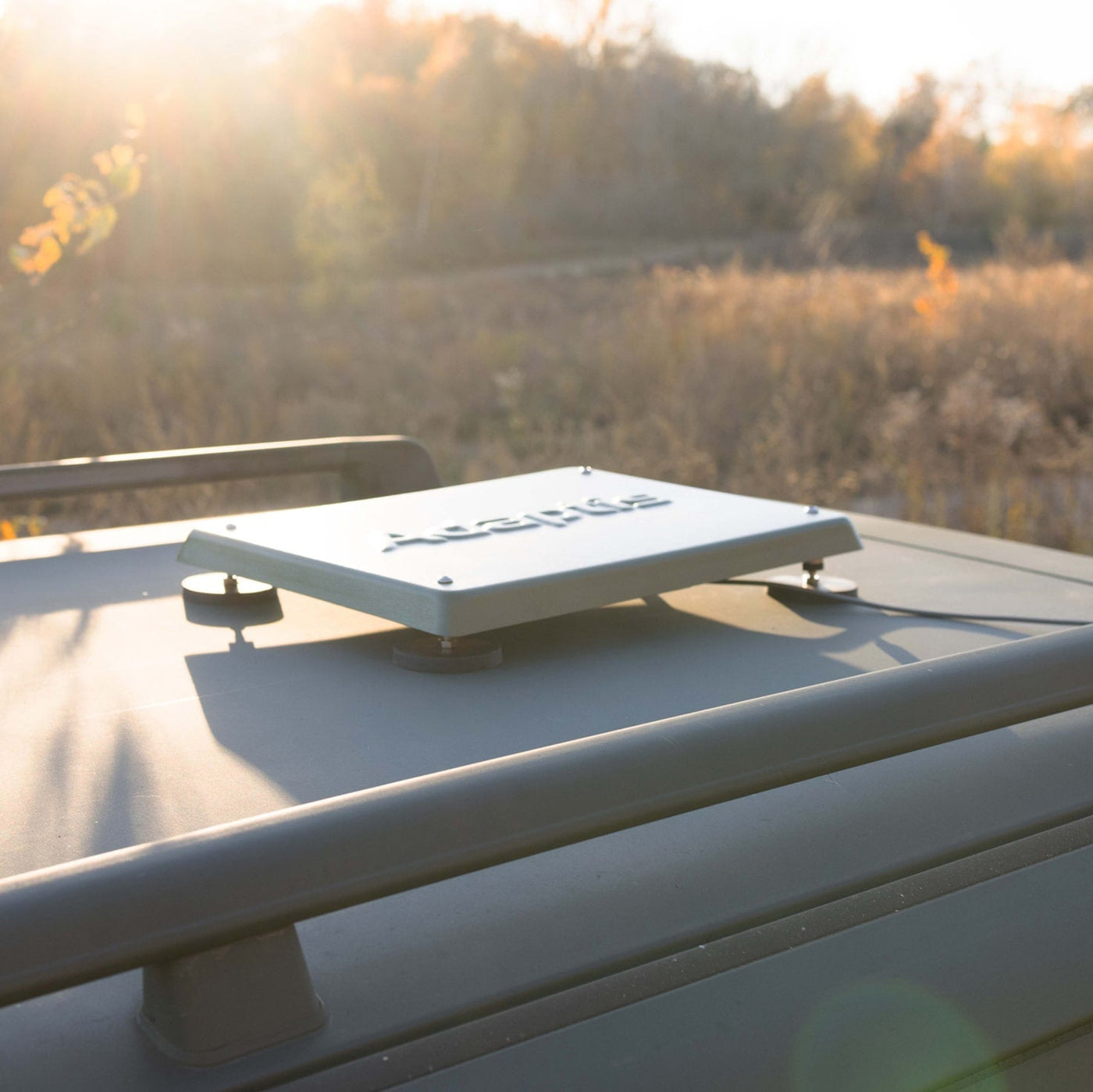 Комплект Adaptis MiniKit  для встановлення Starlink Mini на автомобіль