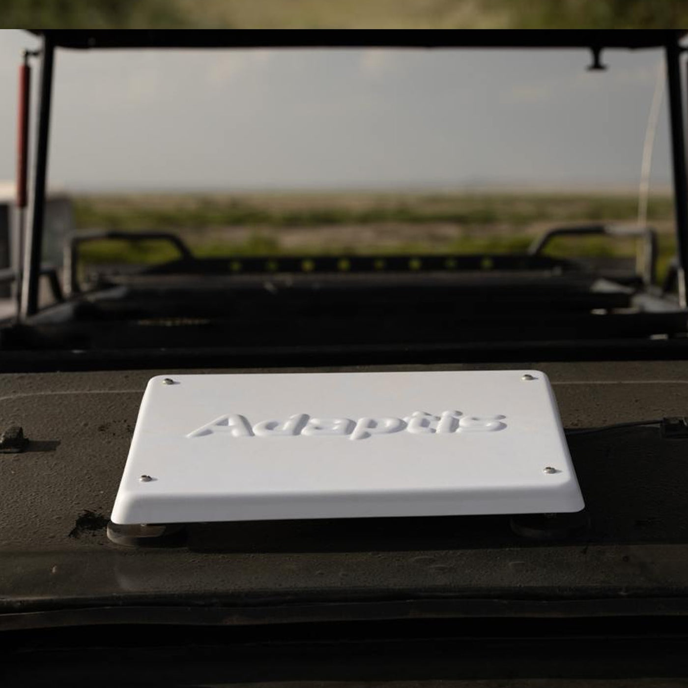 Set: Starlink Mini Terminal + Adaptis MiniKit Housing